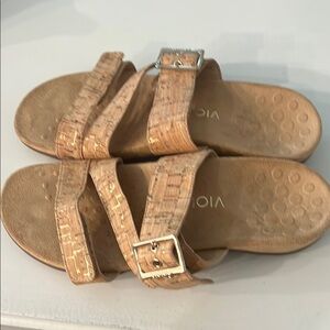 Vionic Women's Cork Textured Sandals